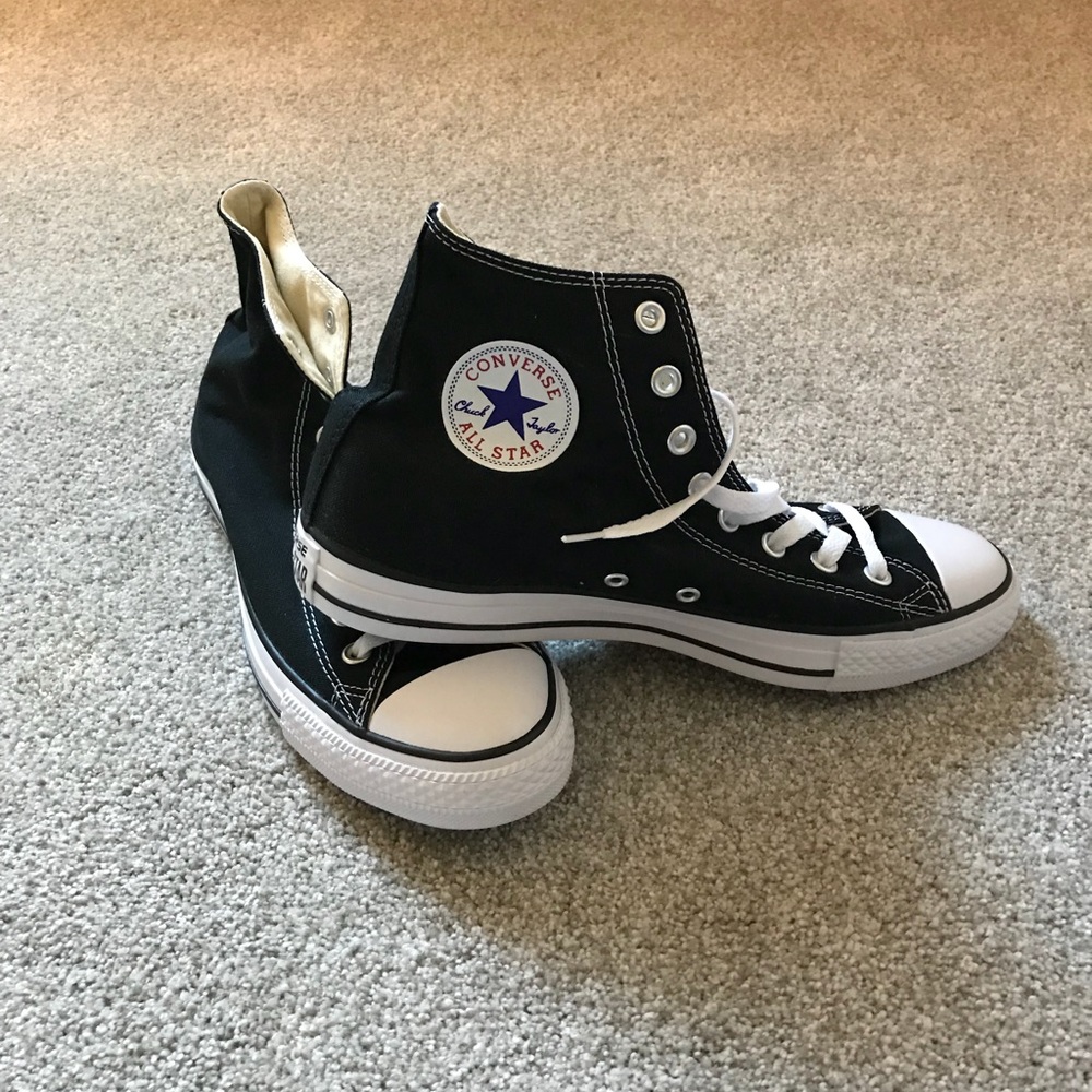 Unisex Converse Hi-Top Chuck Taylors in Black